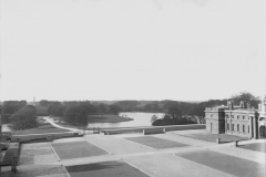 Blenheim, la cour d'honneur des Trois Acres, Achille Duchêne, 1901