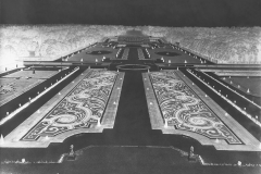 Vaux-le-Vicomte, réinvention des grands parterres, photographie en négatif d'Achille Duchêne, 1920